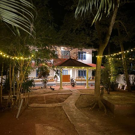 Barefoot Hostels, Варкала Екстер'єр фото