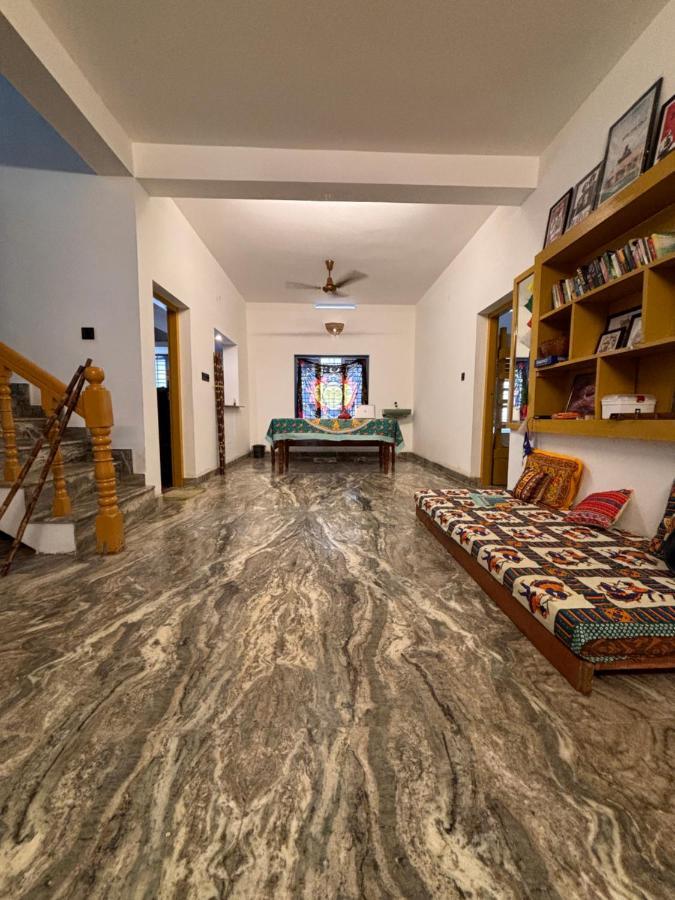 Barefoot Hostels, Варкала Екстер'єр фото
