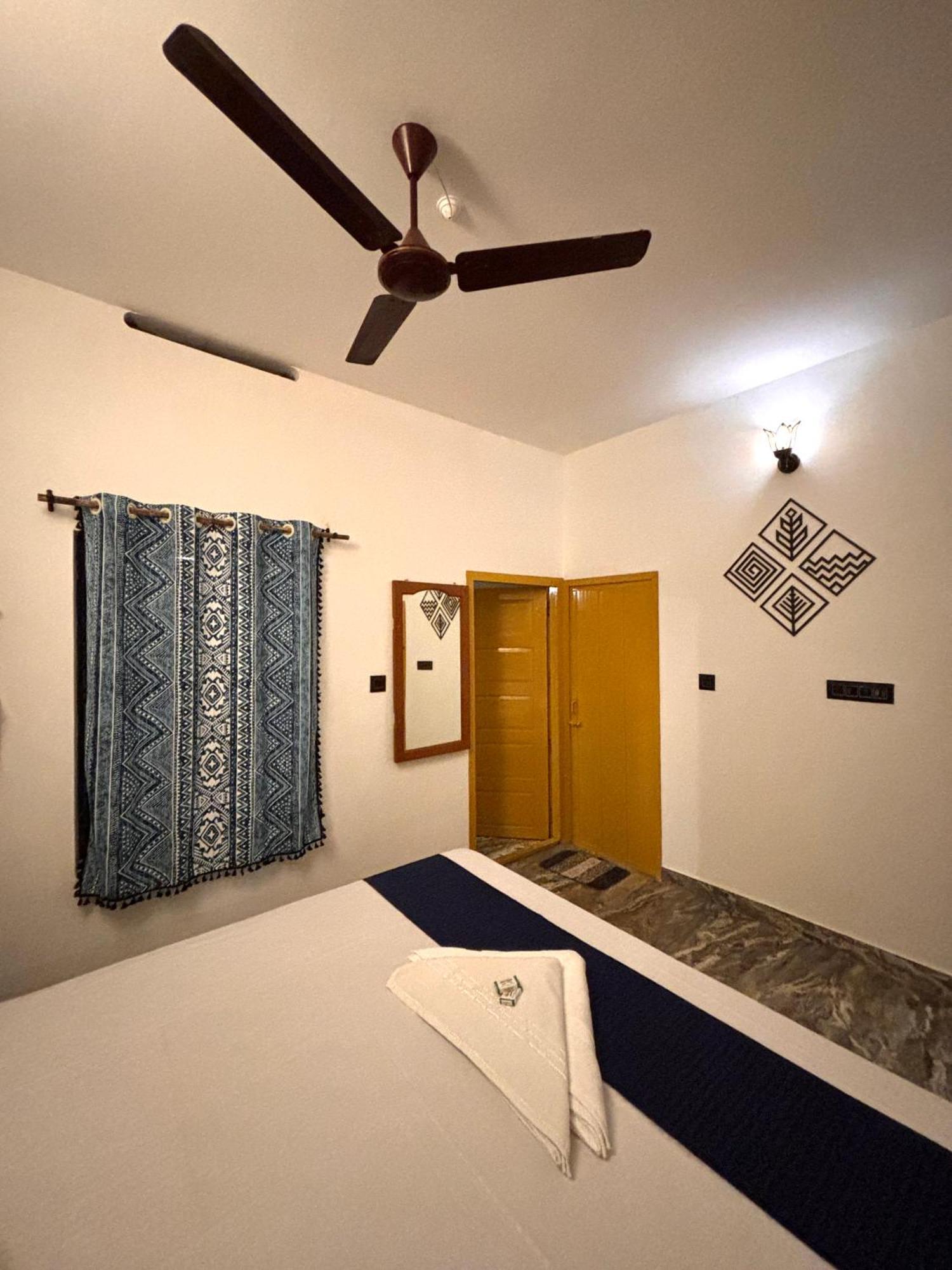 Barefoot Hostels, Варкала Екстер'єр фото
